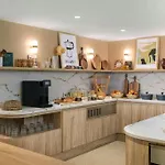 By Marriott 3*
