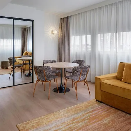 Aparthotel By Marriott