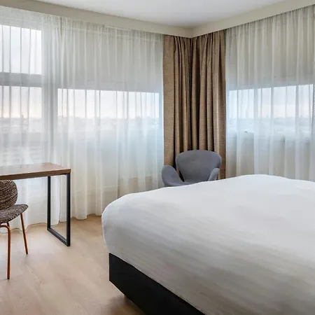 By Marriott Aparthotel Lille